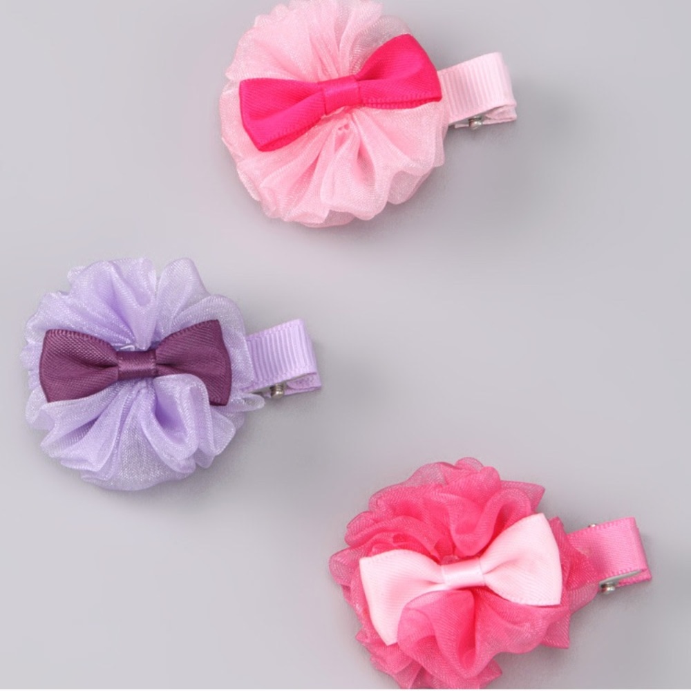 2 Pink 💕 & 2 Purple 💜Alligator clip hair bows !!